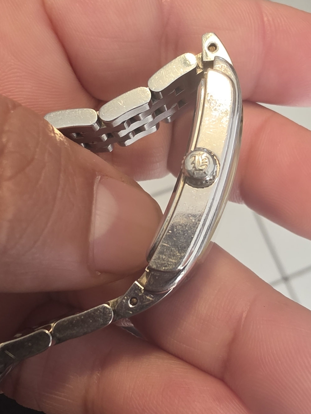 Hamilton Vintage Watch Classic Silver Tone Needs Battery As Is - Picture 11 of 11